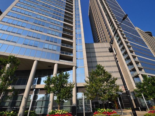 600 N LAKE SHORE Drive, Unit 407, Chicago, IL 60611