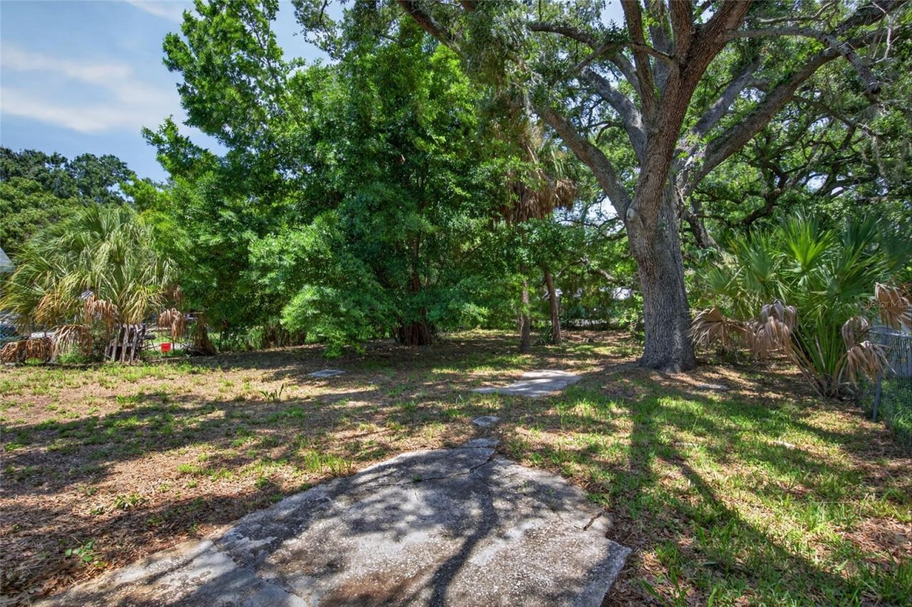 411 12th Avenue E, Bradenton, FL 34208 Photo