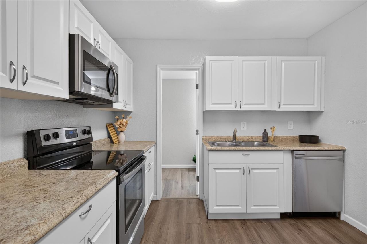 411 12th Avenue E, Bradenton, FL 34208 Photo