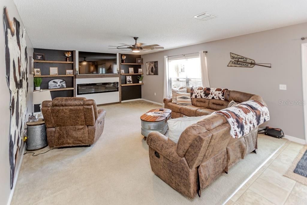11083 Maybird Avenue, Weeki Wachee, FL 34613 Photo