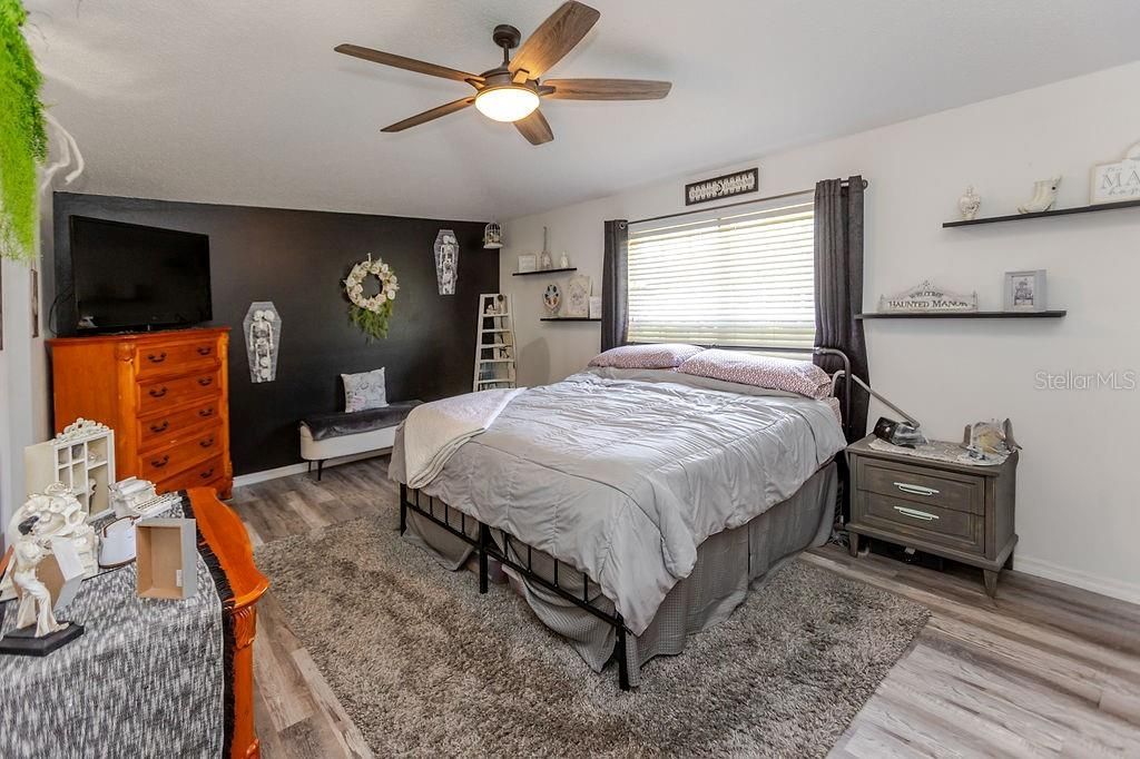 11083 Maybird Avenue, Weeki Wachee, FL 34613 Photo