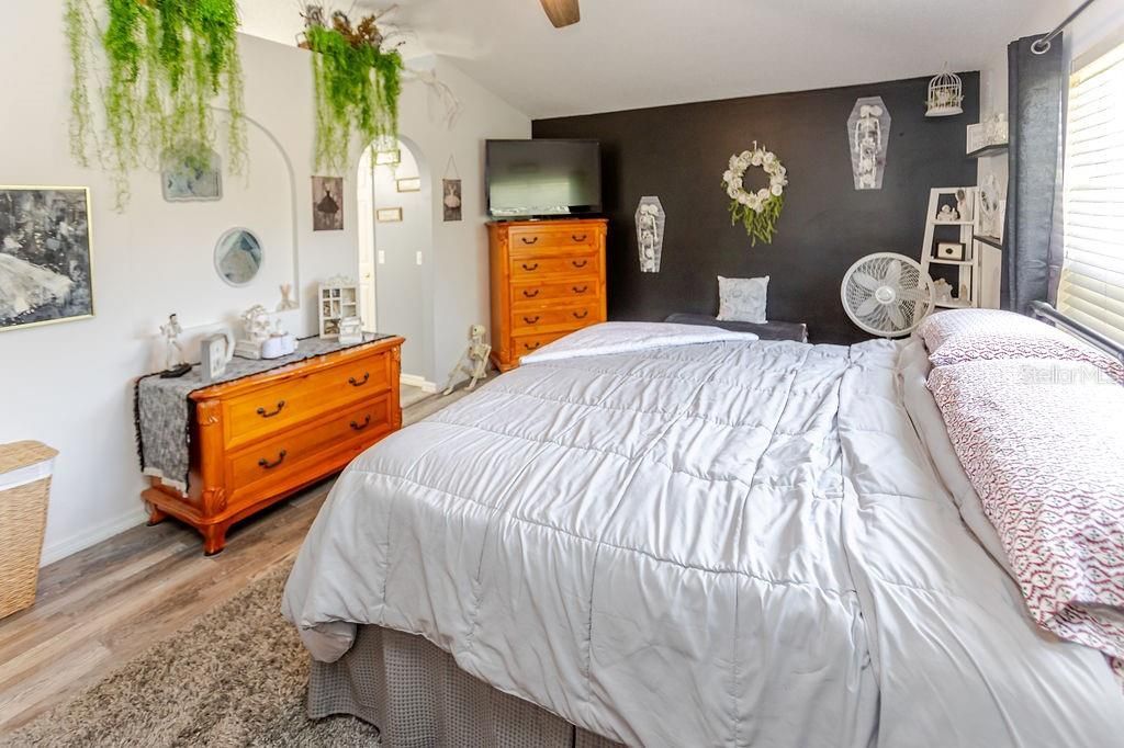 11083 Maybird Avenue, Weeki Wachee, FL 34613 Photo