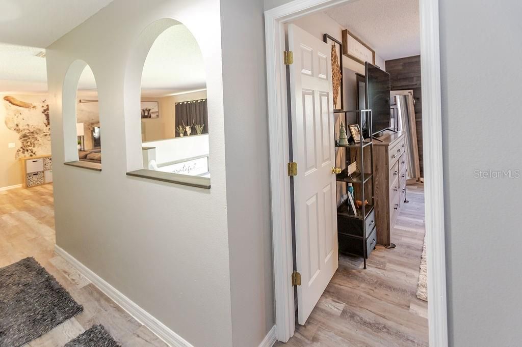 11083 Maybird Avenue, Weeki Wachee, FL 34613 Photo