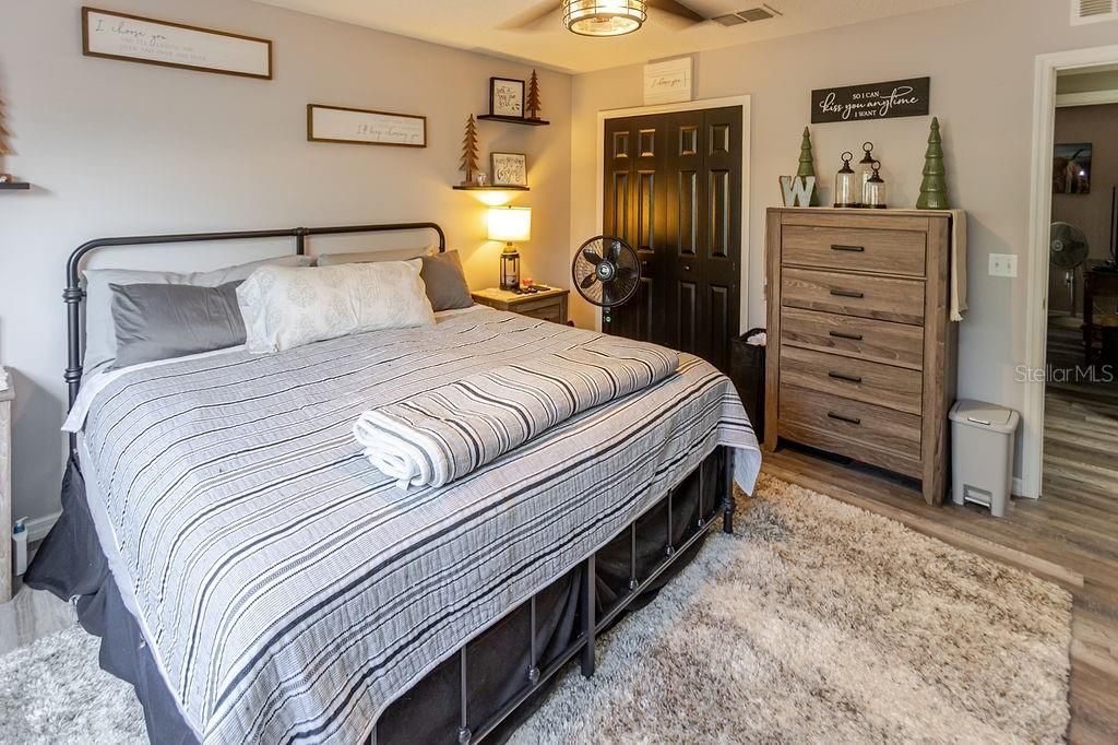 11083 Maybird Avenue, Weeki Wachee, FL 34613 Photo