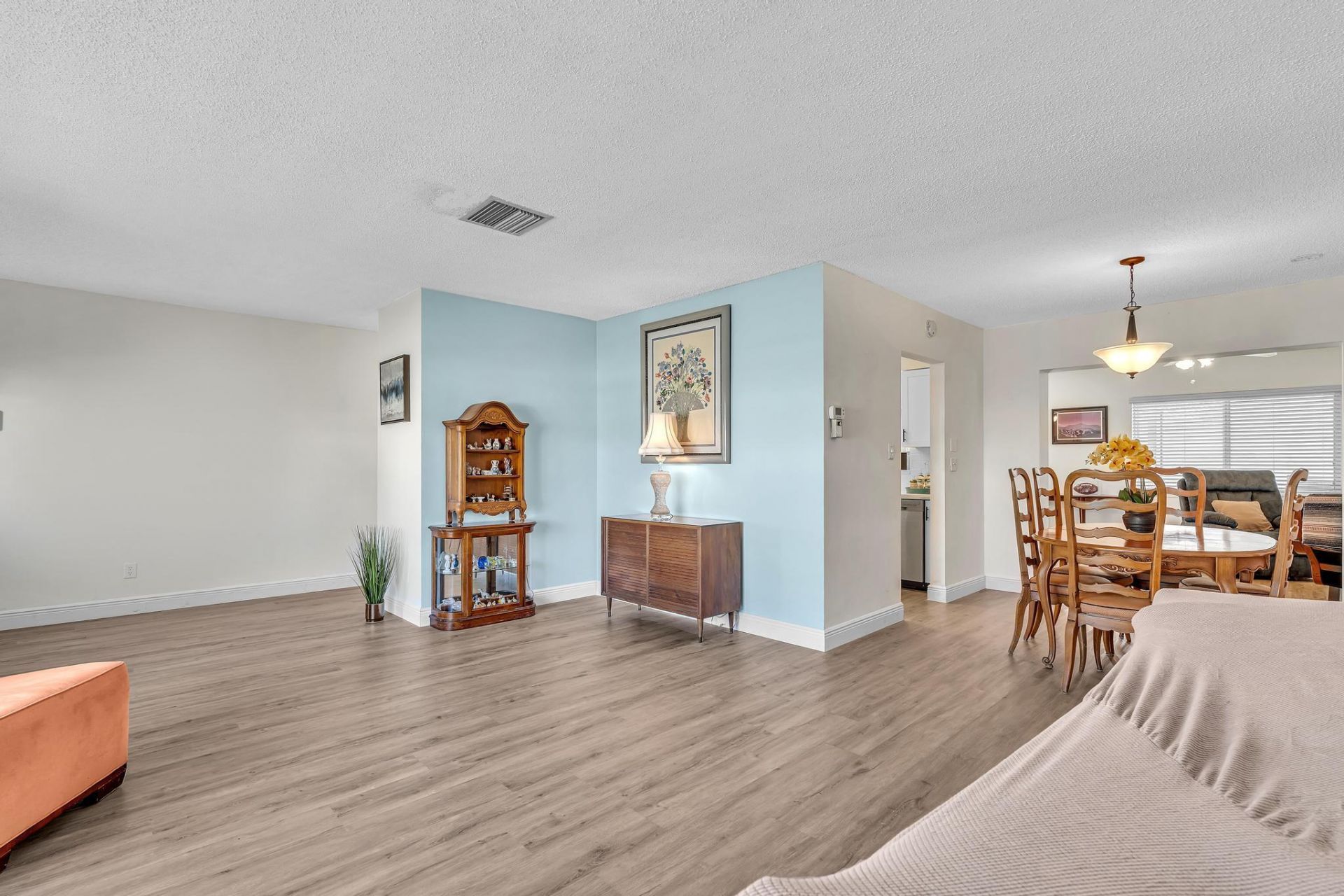 7500 NW 73rd Avenue, Tamarac, FL 33321 Photo