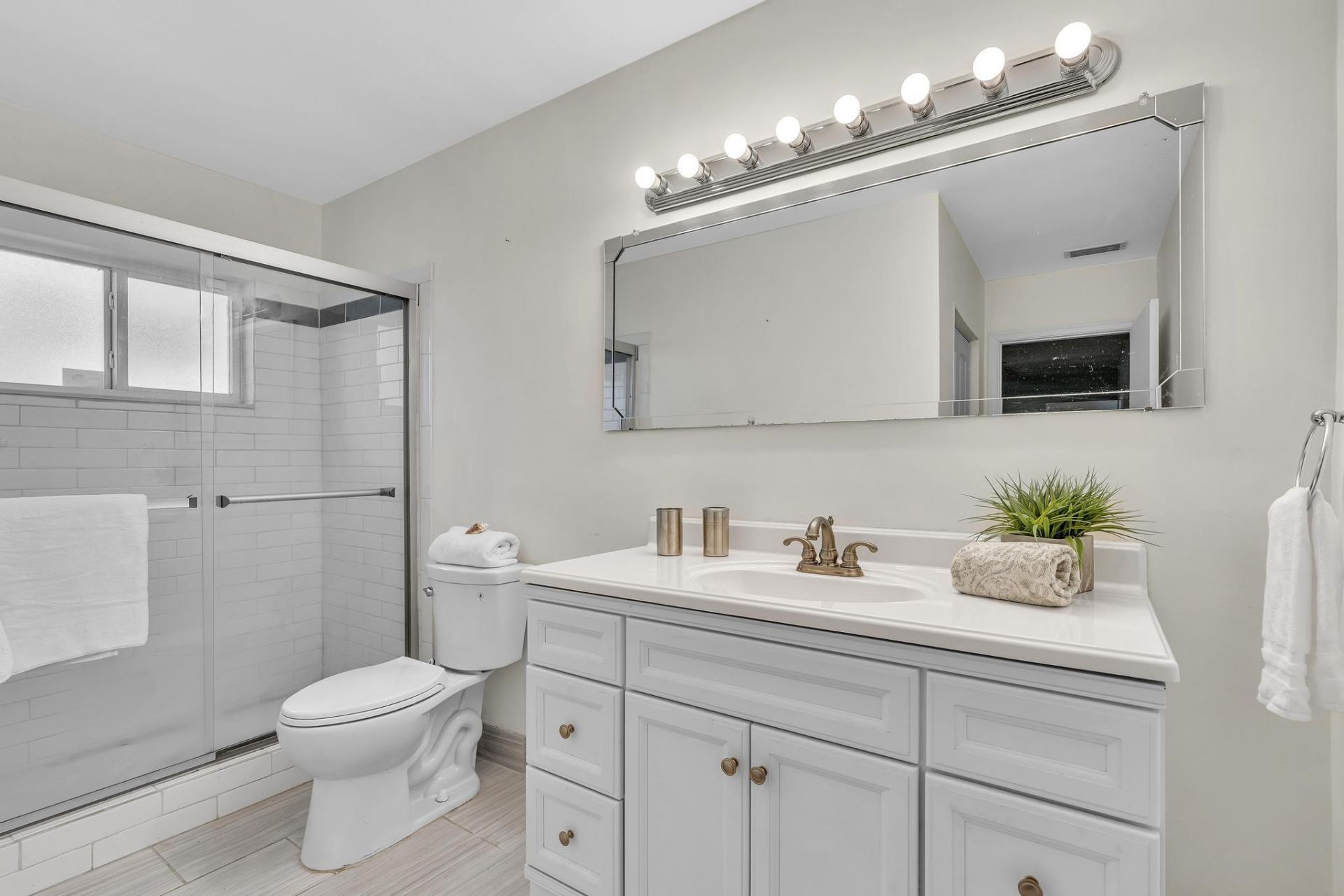 7500 NW 73rd Avenue, Tamarac, FL 33321 Photo
