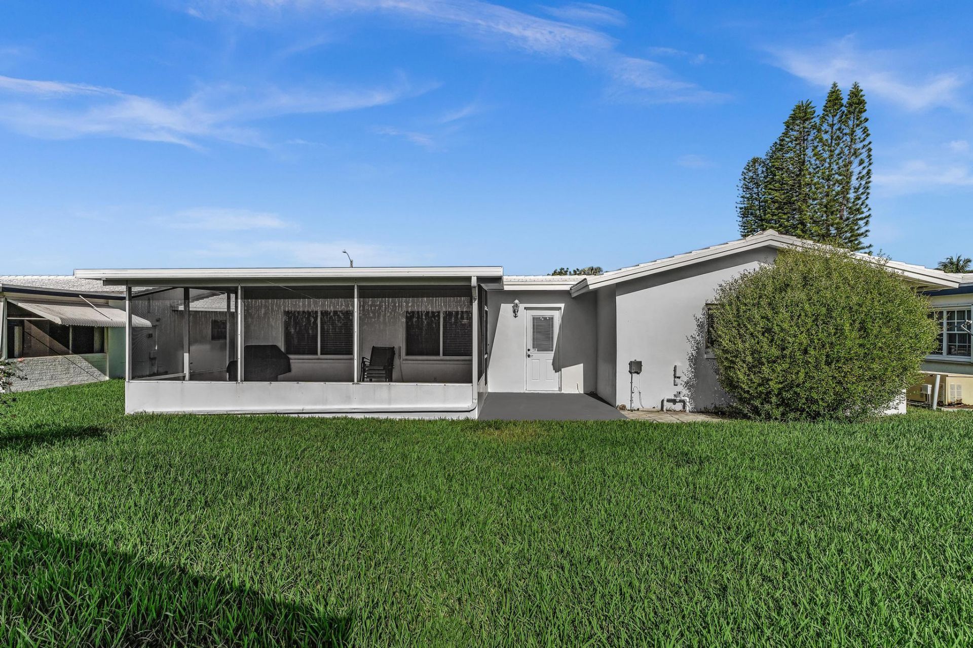 7500 NW 73rd Avenue, Tamarac, FL 33321 Photo