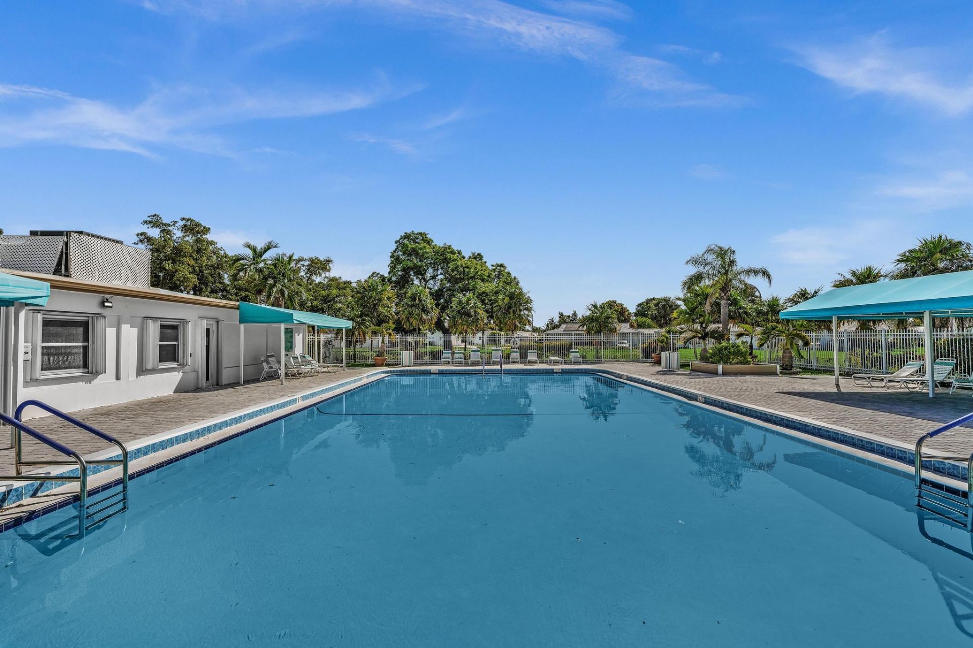 7500 NW 73rd Avenue, Tamarac, FL 33321 Photo