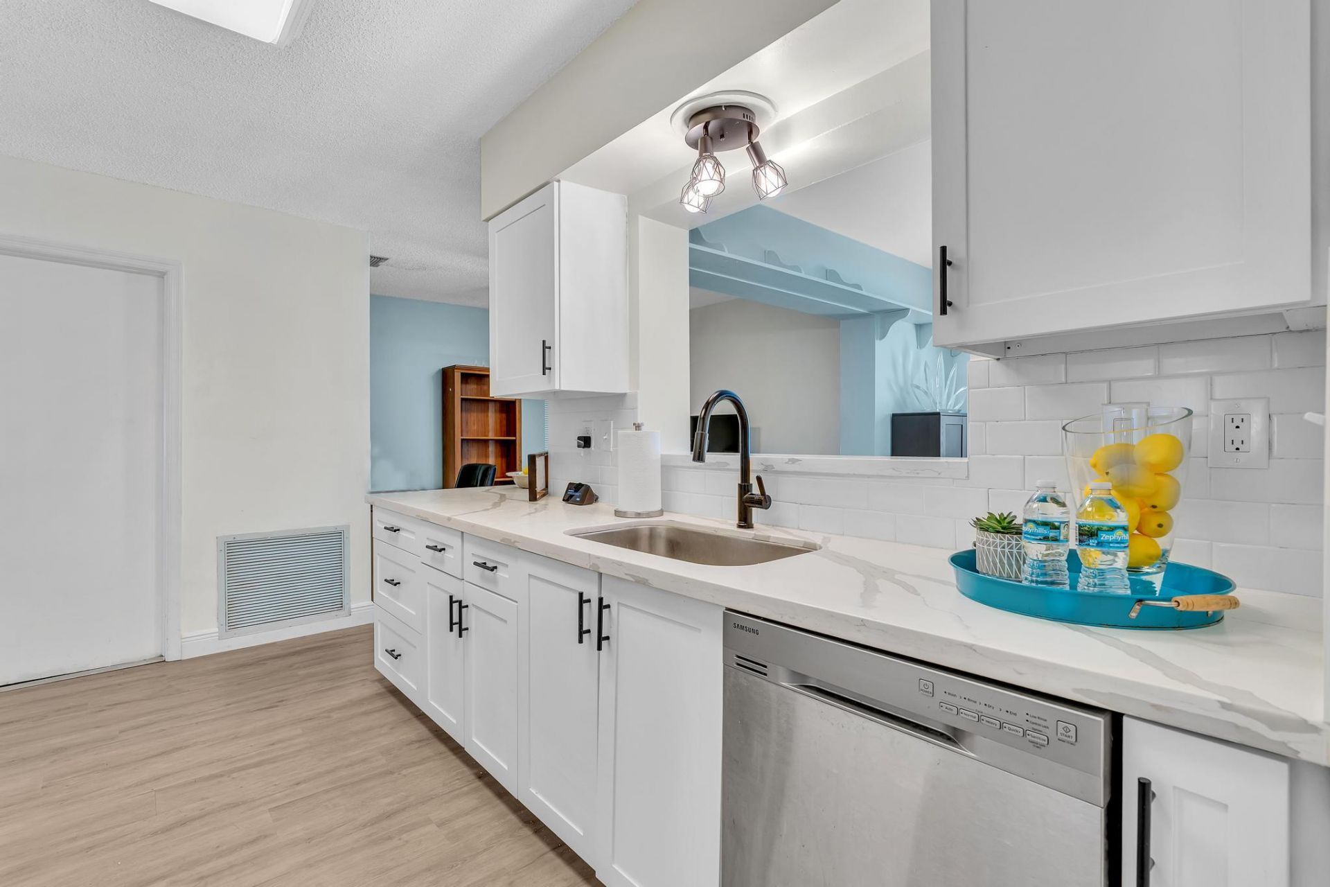 7500 NW 73rd Avenue, Tamarac, FL 33321 Photo
