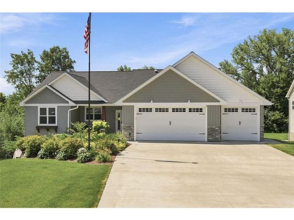 590 Northern Lights Drive, Prescott, WI 54021