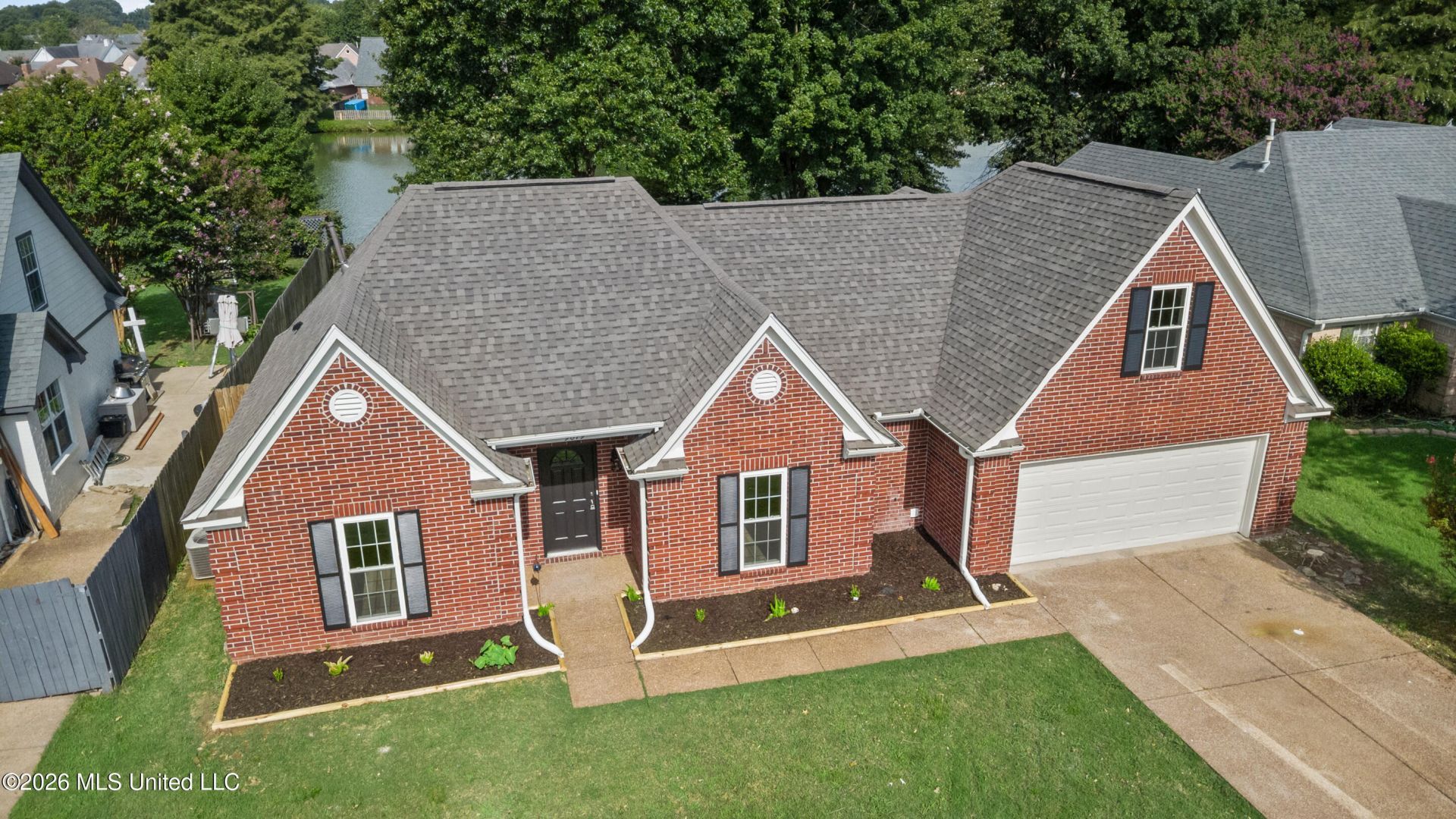 9079 Hickory Drive, Olive Branch, MS 38654 Main Photo