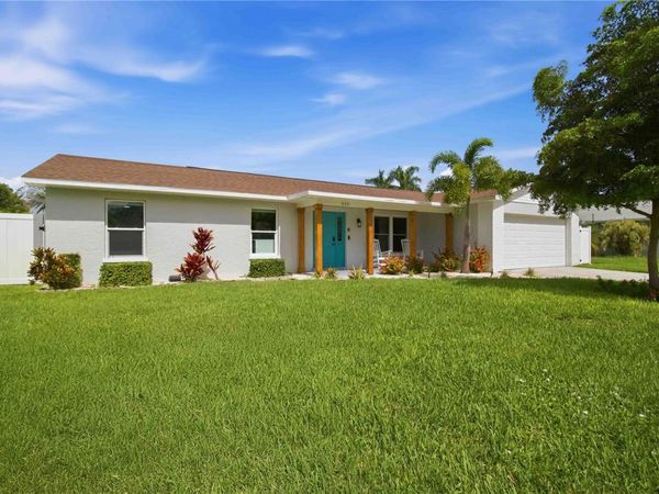 920 68TH STREET NW, BRADENTON, FL 34209