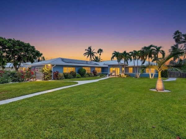 208 N POLK DRIVE , SARASOTA, FL 34236