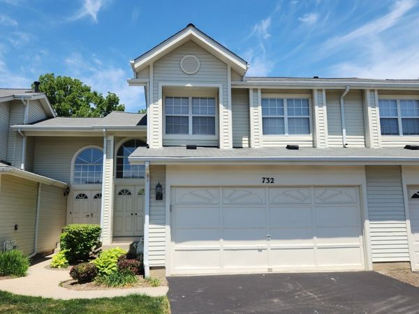 732 STURNBRIDGE Lane , Schaumburg, IL 60173