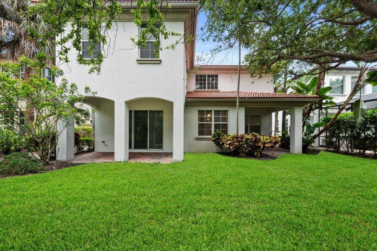 1049 Vintner Boulevard, Palm Beach Gardens, FL 33410 Photo