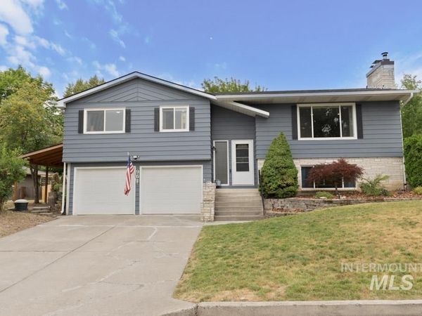 961 N Cleveland Street, Moscow, ID 83843