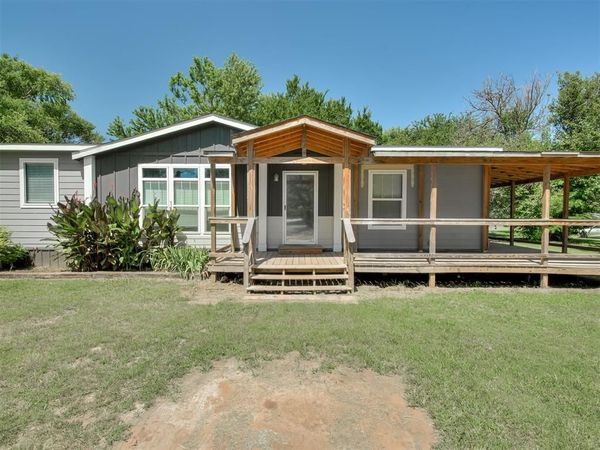 10200 Pecan Tree Circle, Lexington, OK 73051