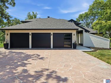 1415 Oak Street, Beatrice, NE 68310