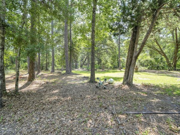 41 Frog Hill Road, Freeport, FL 32439