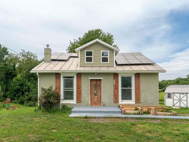 1435 MIDDLEBROOK RD , Staunton, VA 24401