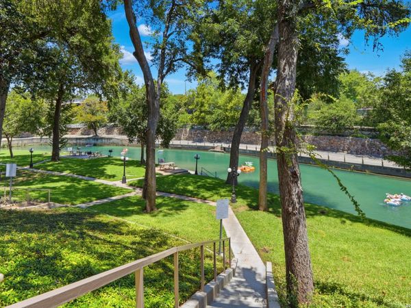 365 S GILBERT AVE, Unit # 365, New Braunfels, TX 78130