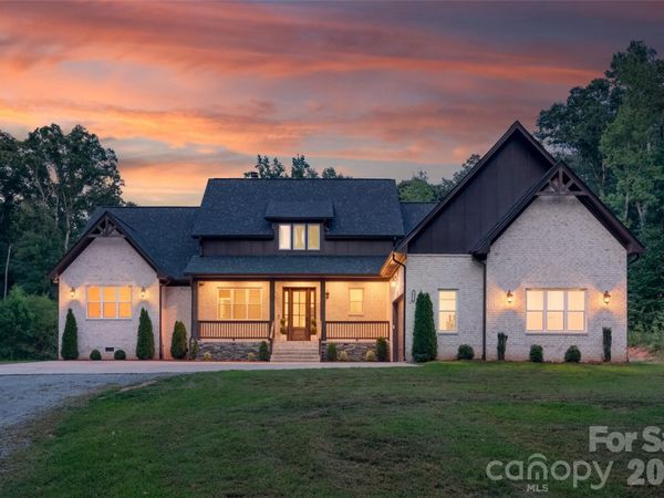 9401 Deer Run Road , Waxhaw, NC 28173