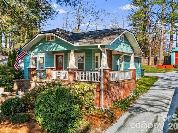 1207 Willow Road, Hendersonville, NC 28739