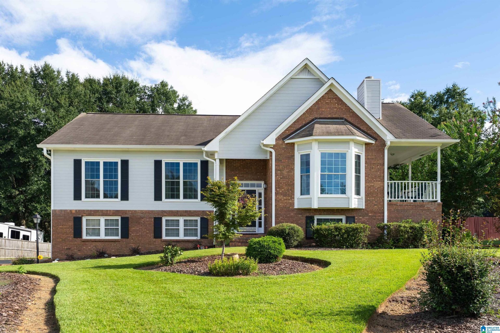 141 Heather Ridge Drive, Pelham, AL 35124 Main Photo
