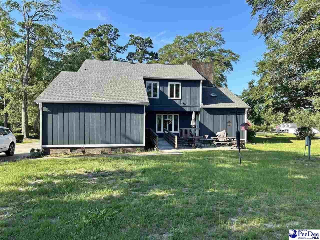 1105 Oak St Photo 4