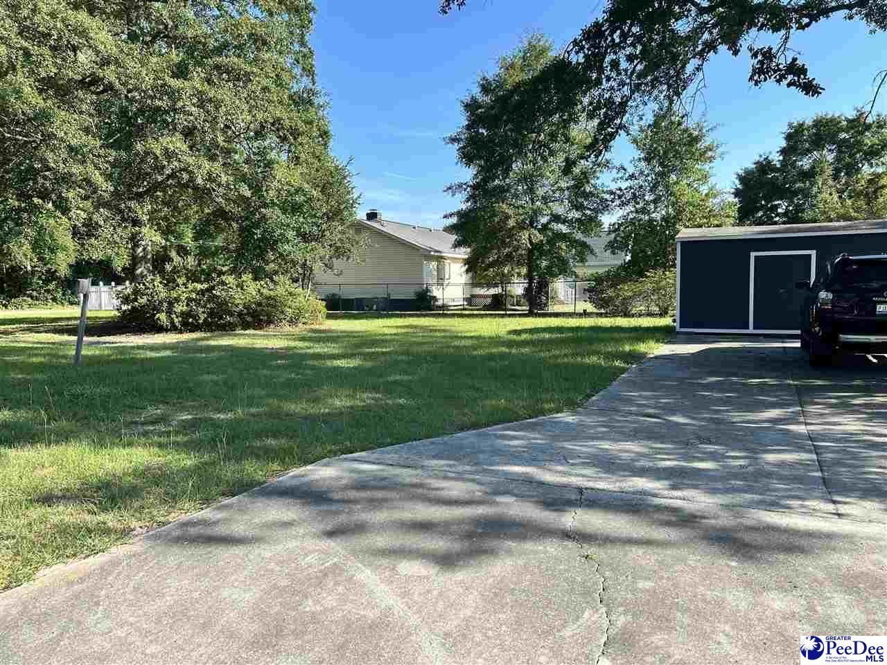 1105 Oak St Photo 6