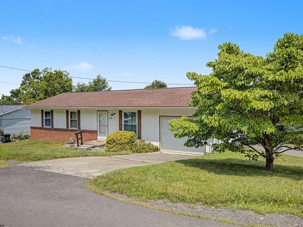 159 Estate Drive, Morgantown, WV 26508