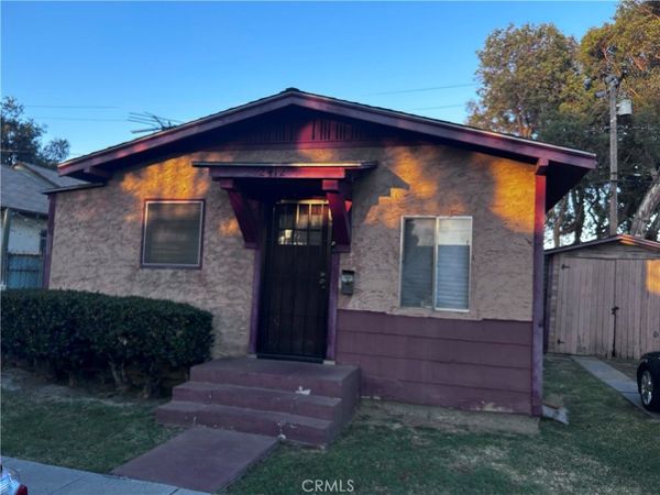 2412 Gale Avenue, Long Beach, CA 90810