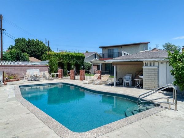 8315 Canterbury Avenue, Sun Valley, CA 91352
