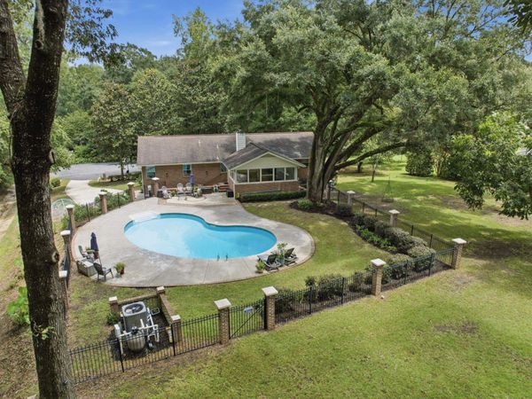 3001 ValleyBrook Road, Tallahassee, FL 32308