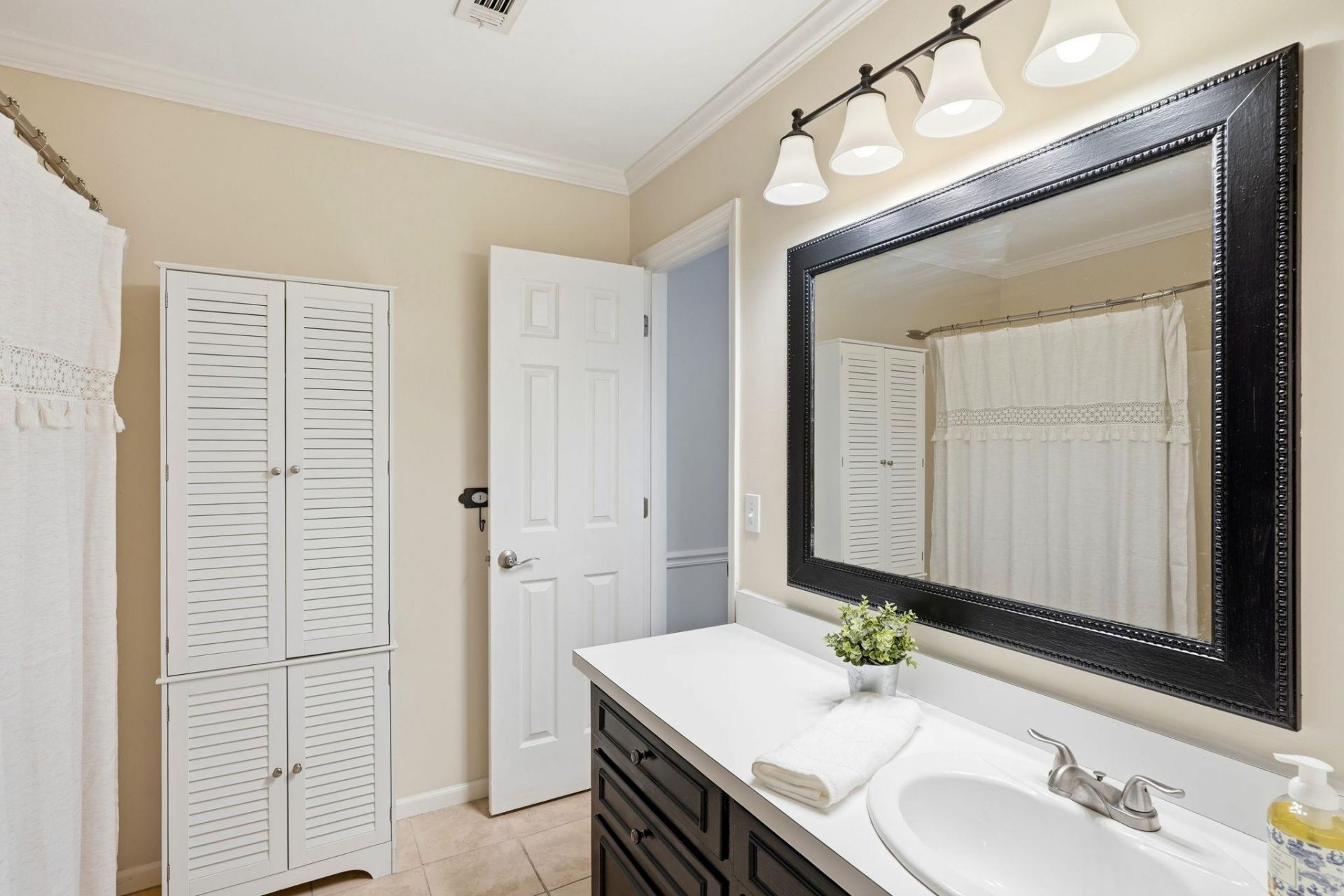 3001 Valleybrook Road, Tallahassee, FL 32308 Photo
