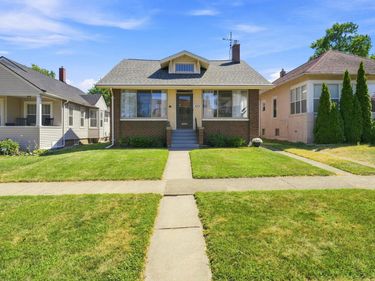 834 Lewis Avenue, St. Joseph, MI 49085