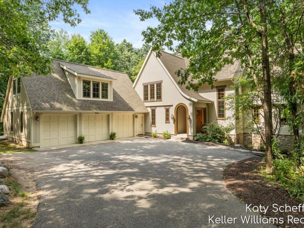 6065 W Back Forty Drive NE, Belmont, MI 49306