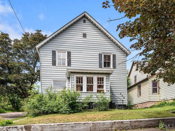 326 W Barnum Street, Ishpeming, MI 49849