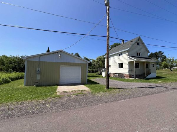 55779 Hancock Street, Calumet Twp, MI 49913
