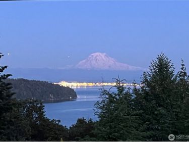 11002 Moller Drive NW, Gig Harbor, WA 98332