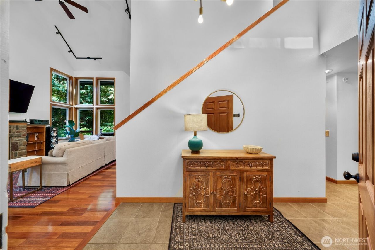 7875 Silver Lake Road , Maple Falls, WA 98266