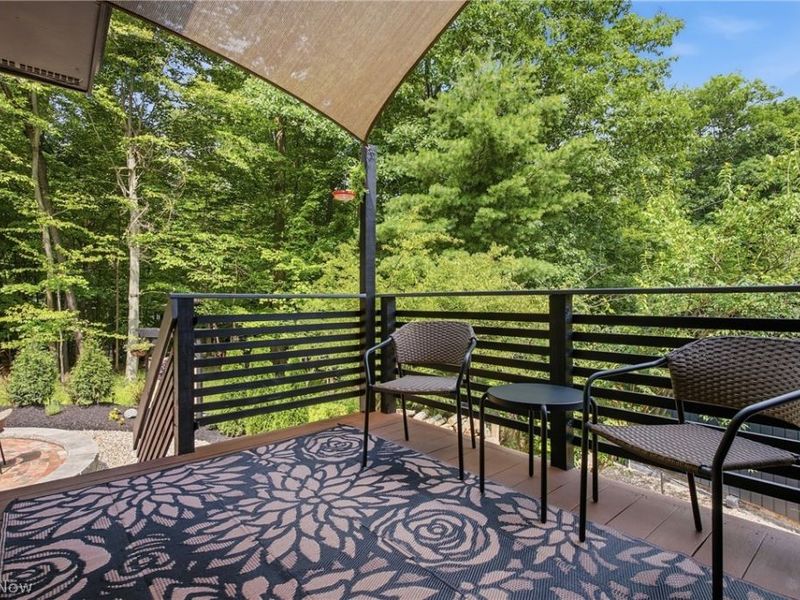 19752 Deer Run Lane, Strongsville, OH 44149 Photo 9