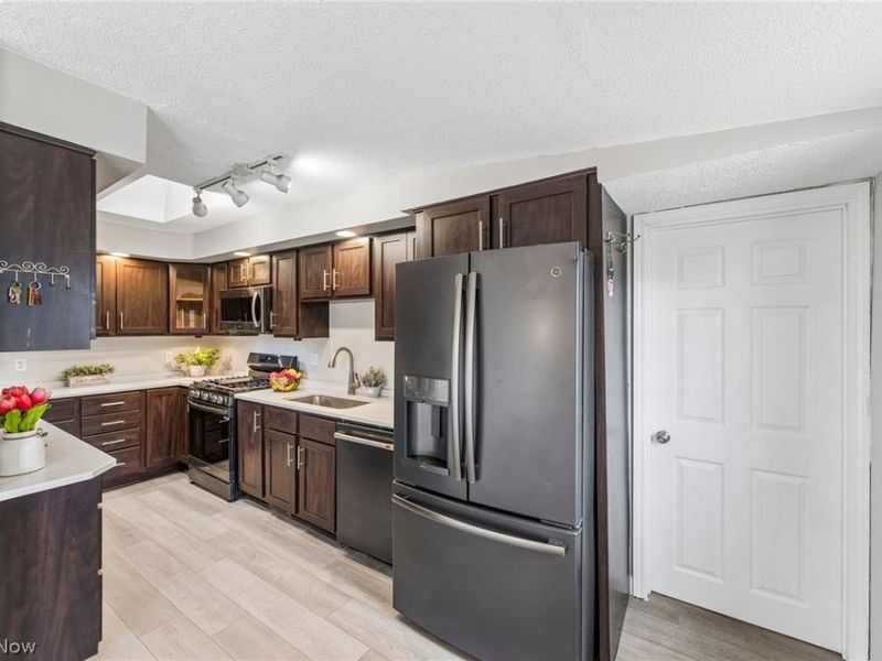 6269 Sylvia Court, Brook Park, OH 44142 Photo 13