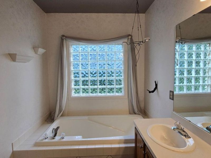 15109 Colony Ct. Court, Strongsville, OH 44136 Photo 14