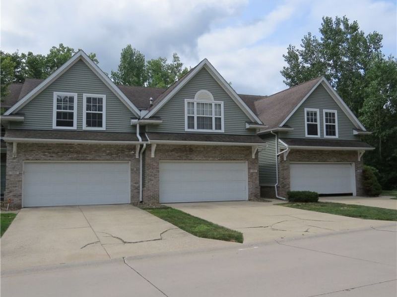 110 Stoneybrook Dr., Elyria, OH 44035 Photo 4