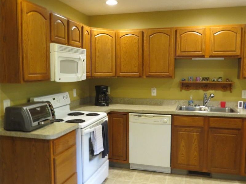 110 Stoneybrook Dr., Elyria, OH 44035 Photo 8