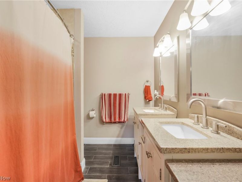 5060 Coleman Drive, Akron, OH 44319 Photo 24