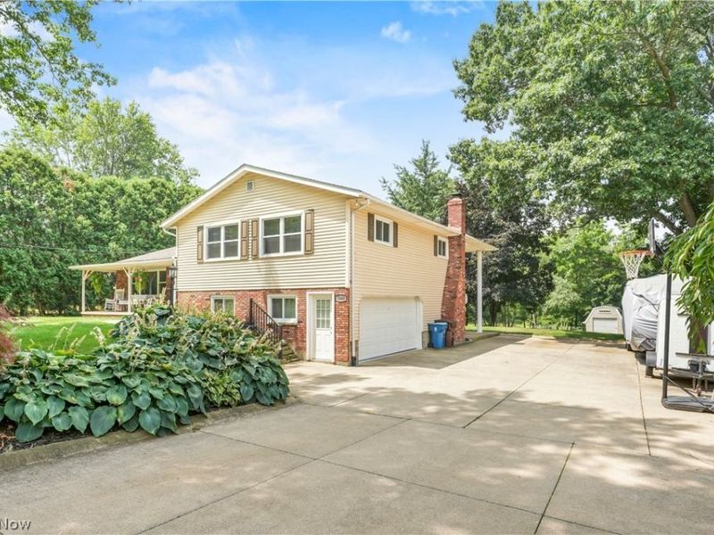 5060 Coleman Drive, Akron, OH 44319 Photo 3