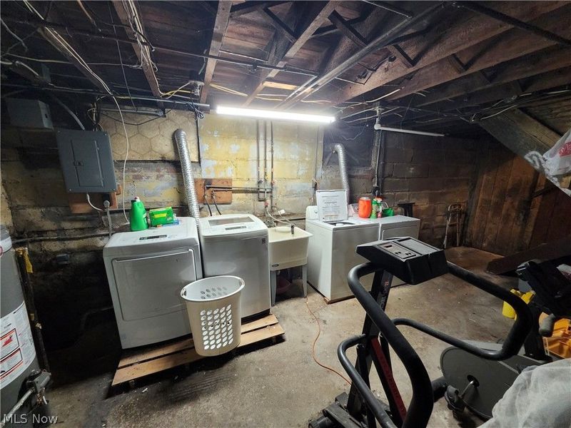3864 W 34th Street, Cleveland, OH 44109 Photo 27