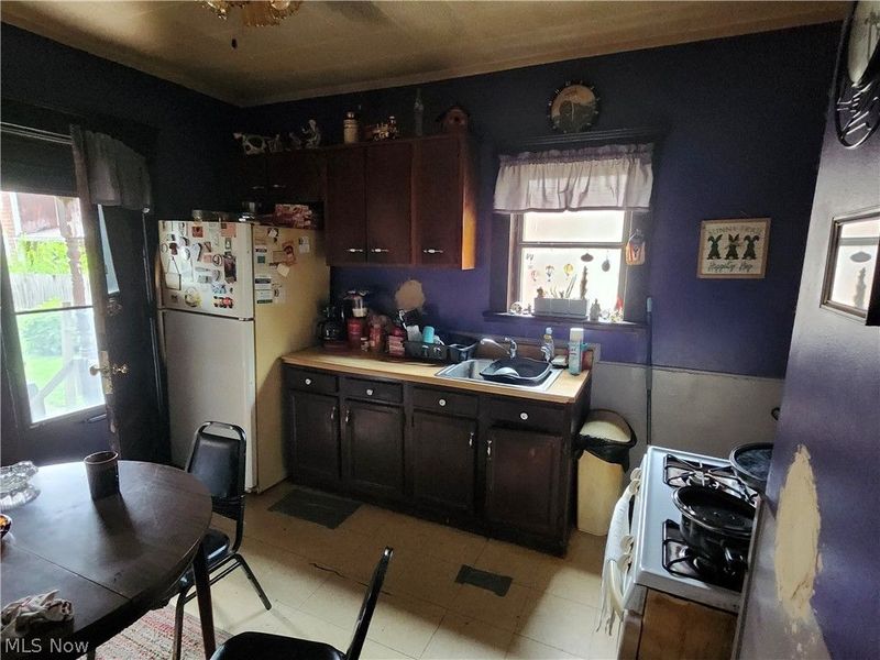 3864 W 34th Street, Cleveland, OH 44109 Photo 8